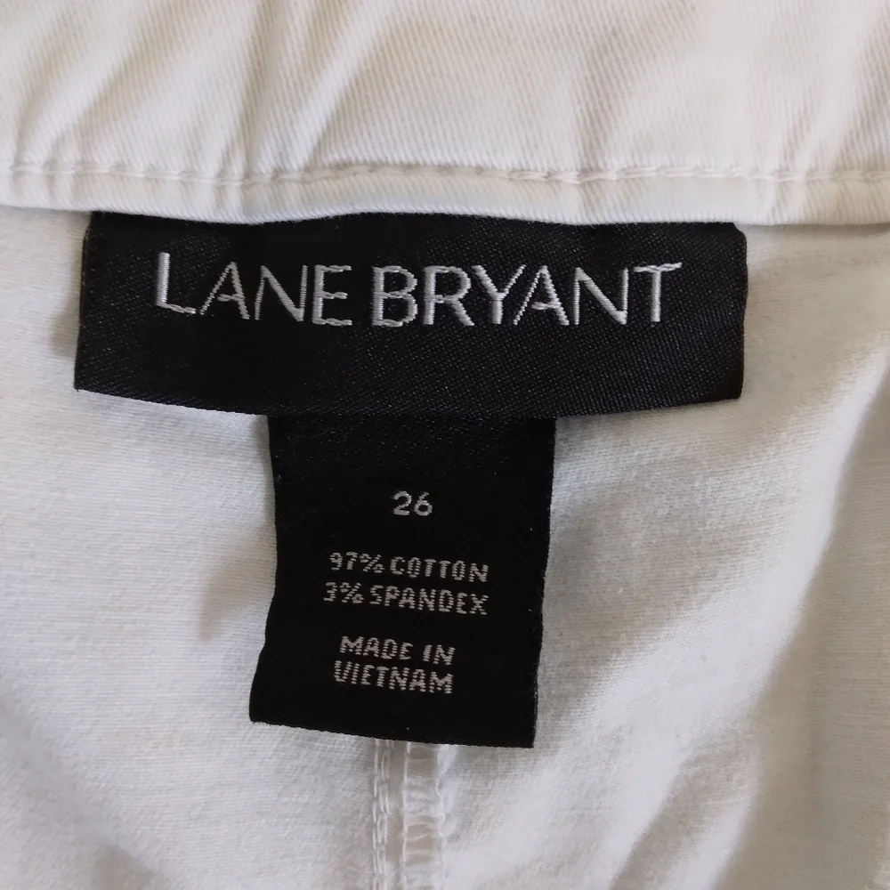 Size 26 Lane Bryant Off White Shorts